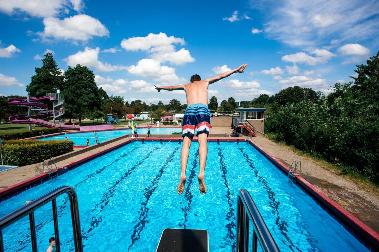 'Relax Lodge Sea' - Wellness Lodge In Zeeland - Private Sauna - Airco - Garden - Outdoor Swimming Pool - Free Wifi, Towels & Bed Linen Heinkenszand Eksteriør billede