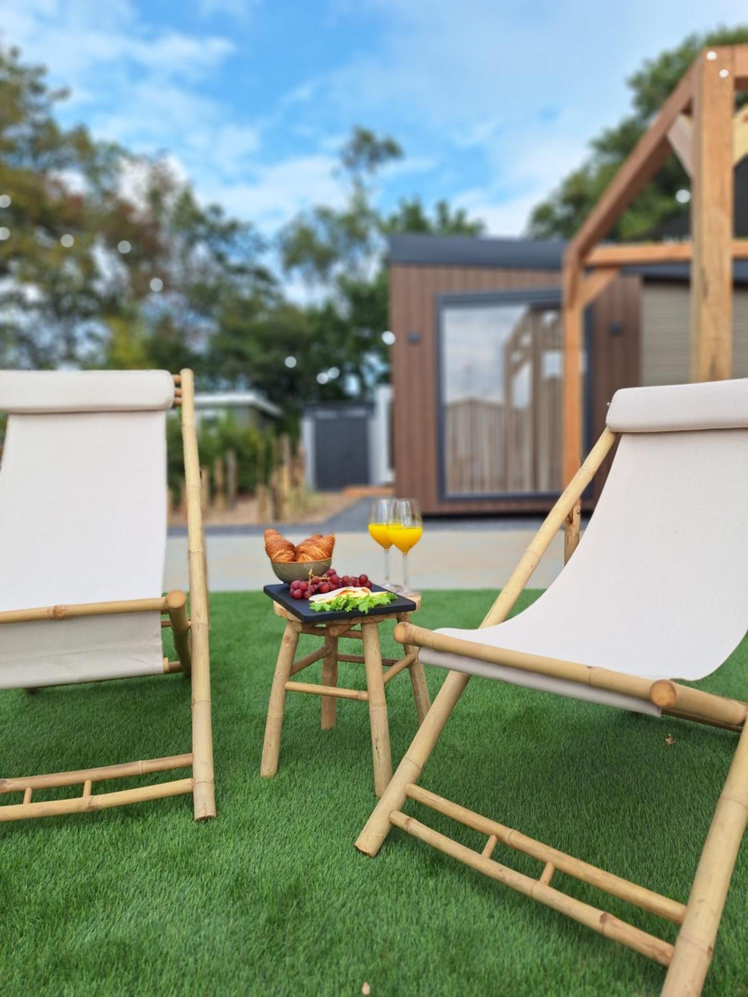 'Relax Lodge Sea' - Wellness Lodge In Zeeland - Private Sauna - Airco - Garden - Outdoor Swimming Pool - Free Wifi, Towels & Bed Linen Heinkenszand Eksteriør billede