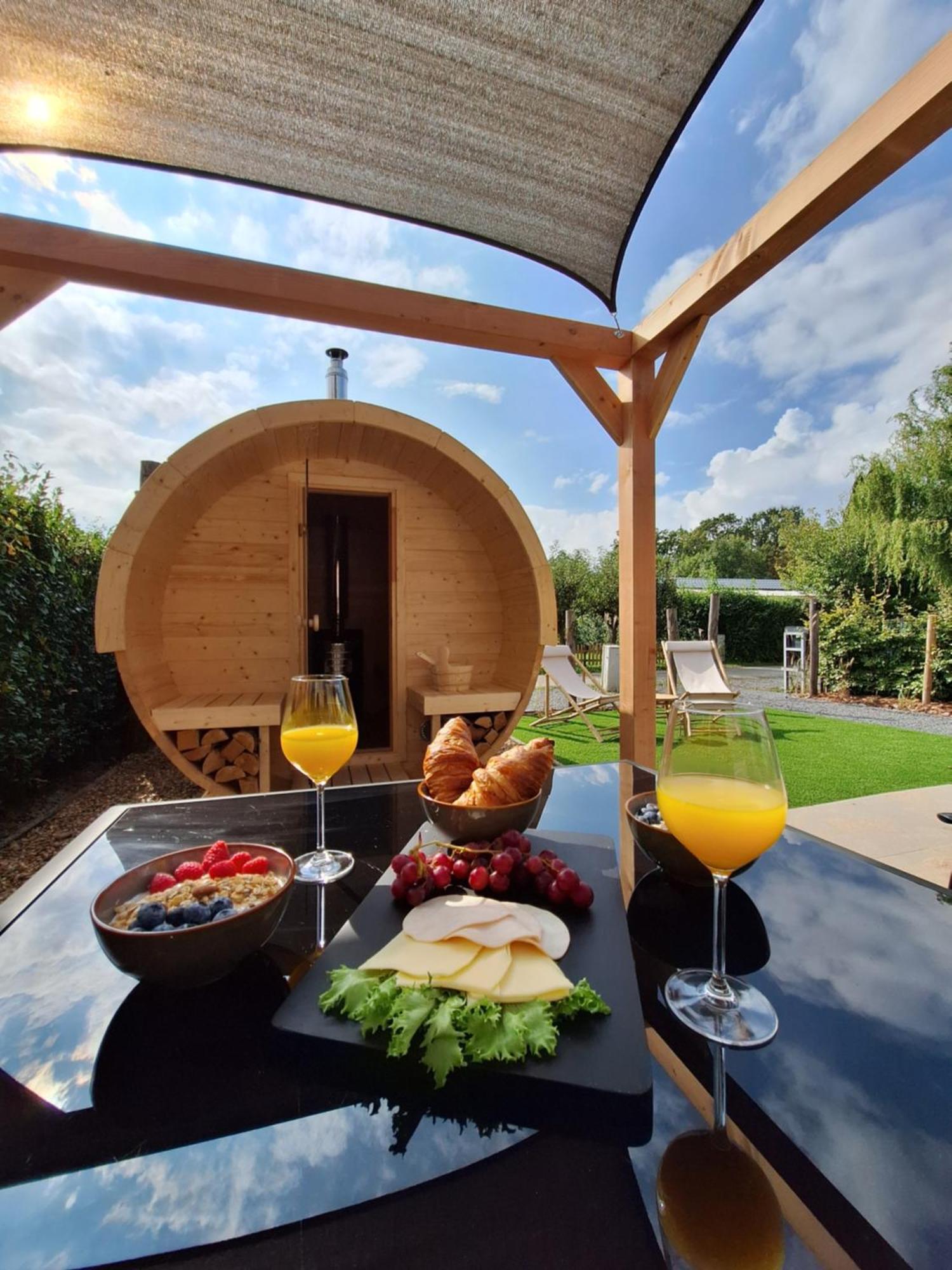 'Relax Lodge Sea' - Wellness Lodge In Zeeland - Private Sauna - Airco - Garden - Outdoor Swimming Pool - Free Wifi, Towels & Bed Linen Heinkenszand Eksteriør billede